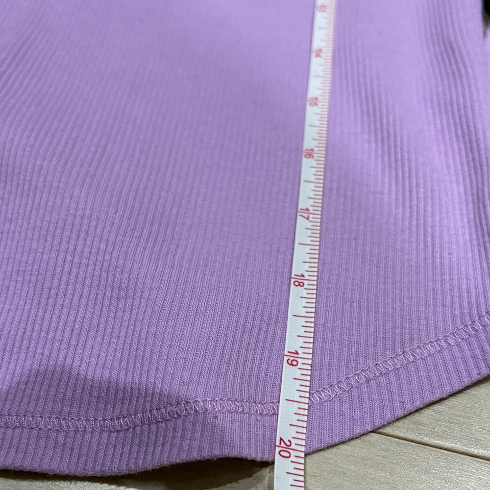 Tractr Lavender Ribbed Top - Picture 4 of 4
